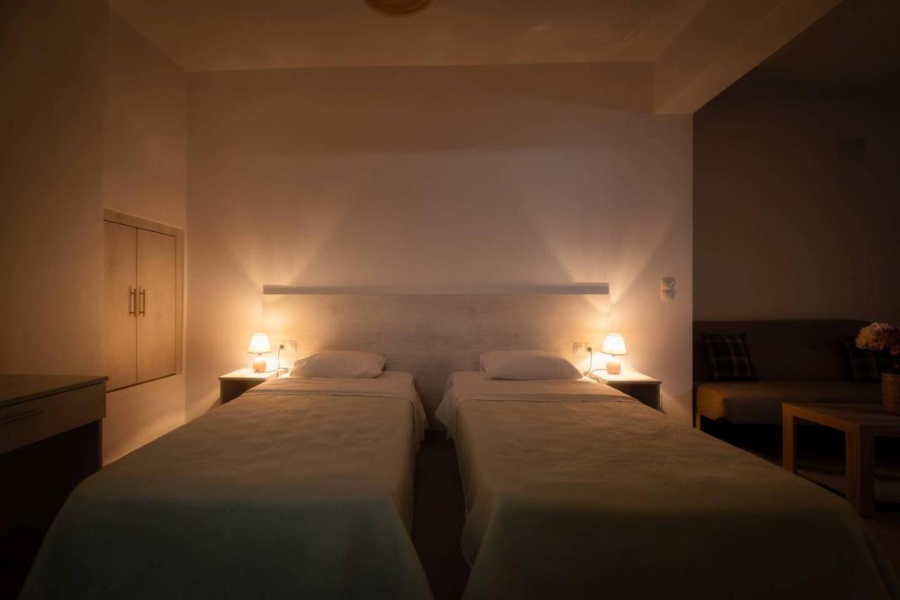 Irini-Kalamaki-Apartments エクステリア 写真