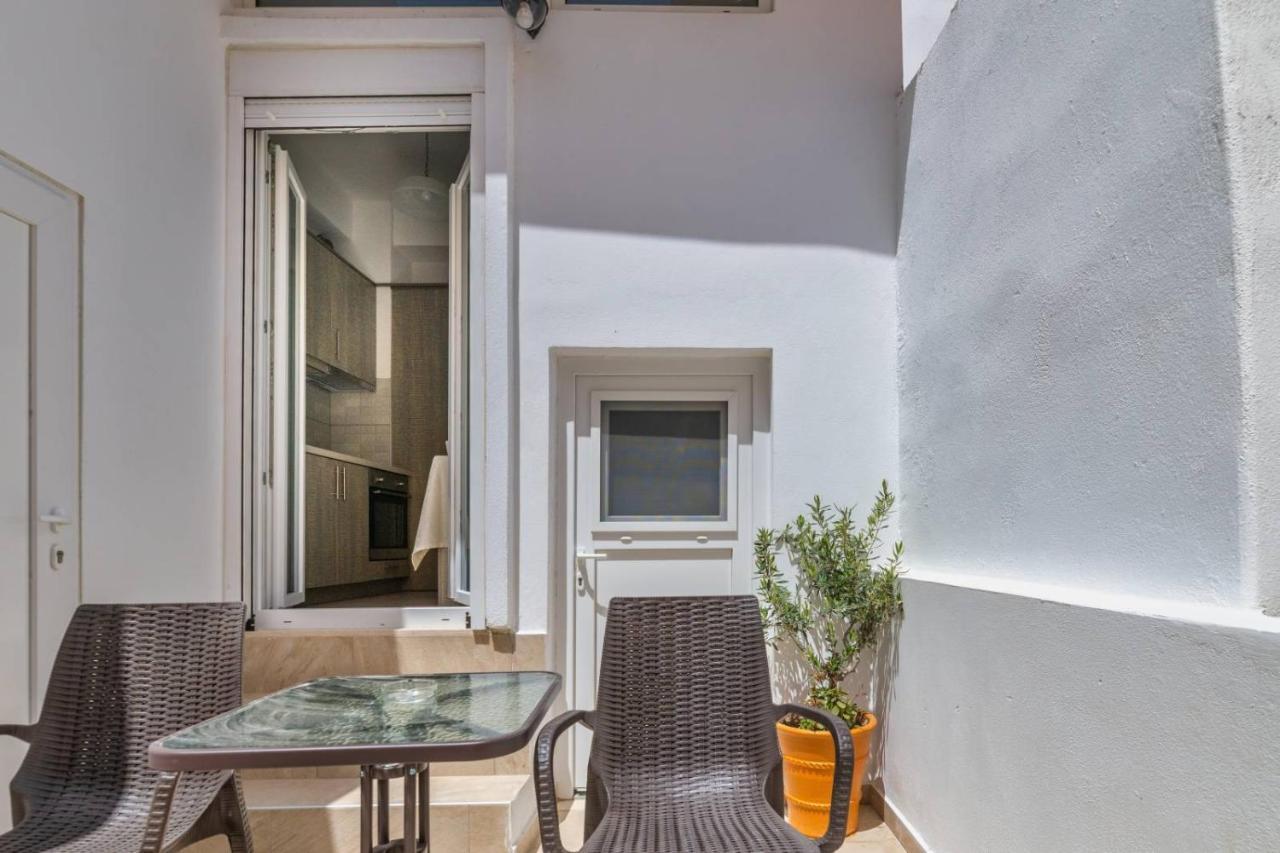 Irini-Kalamaki-Apartments エクステリア 写真
